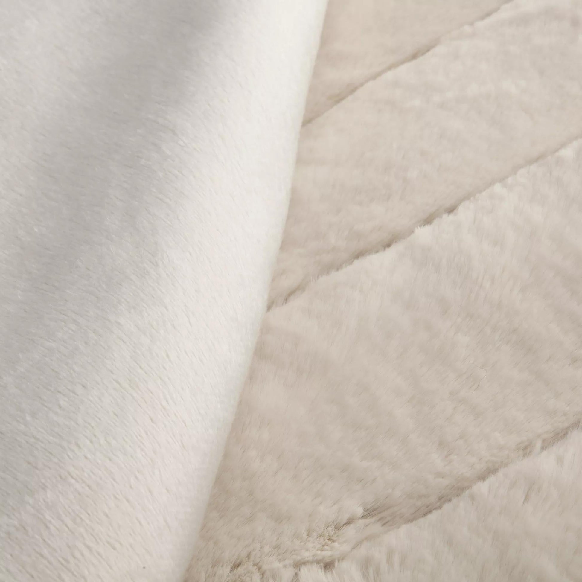 Oatmeal Cougar Faux Fur Throw mysite