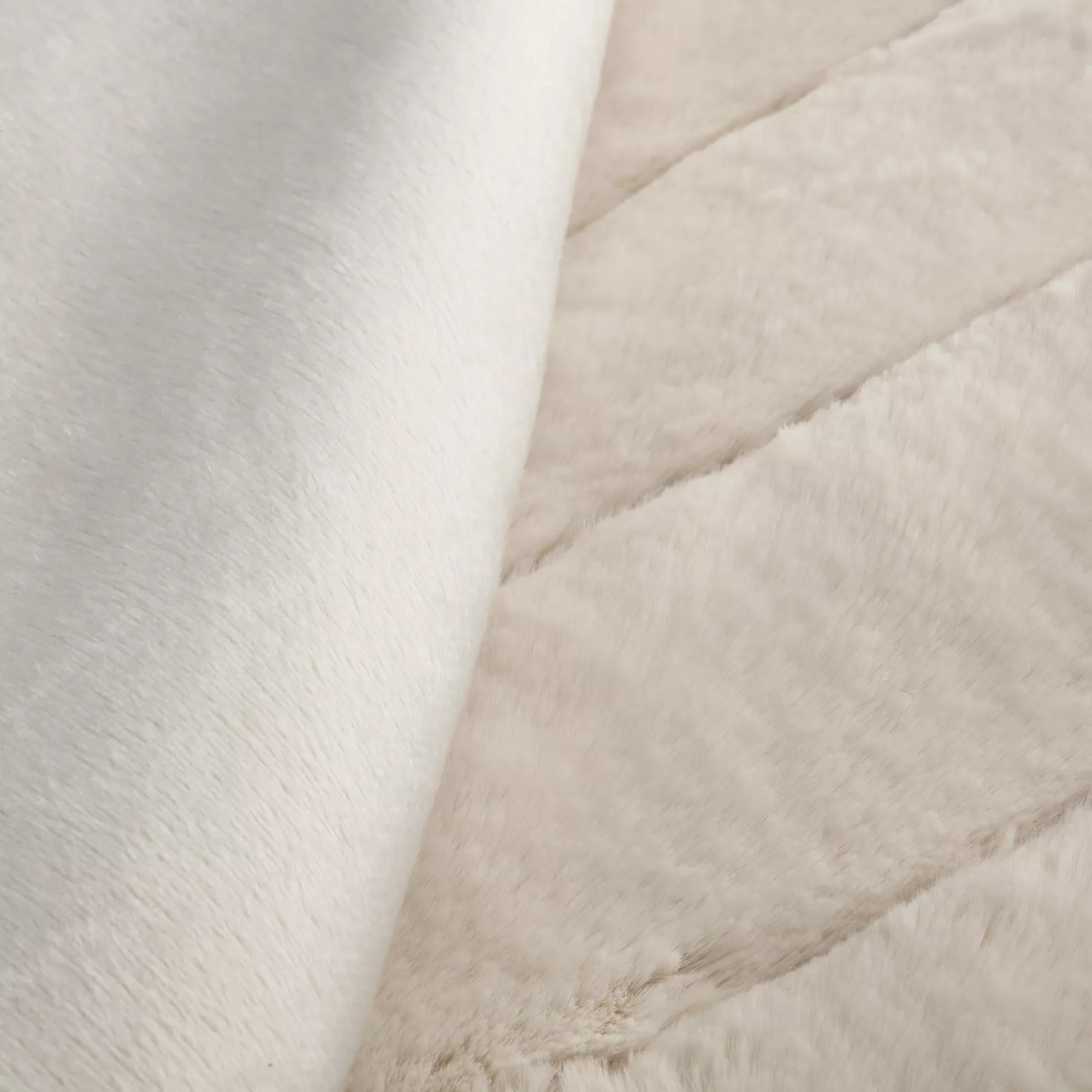 Oatmeal Cougar Faux Fur Throw mysite