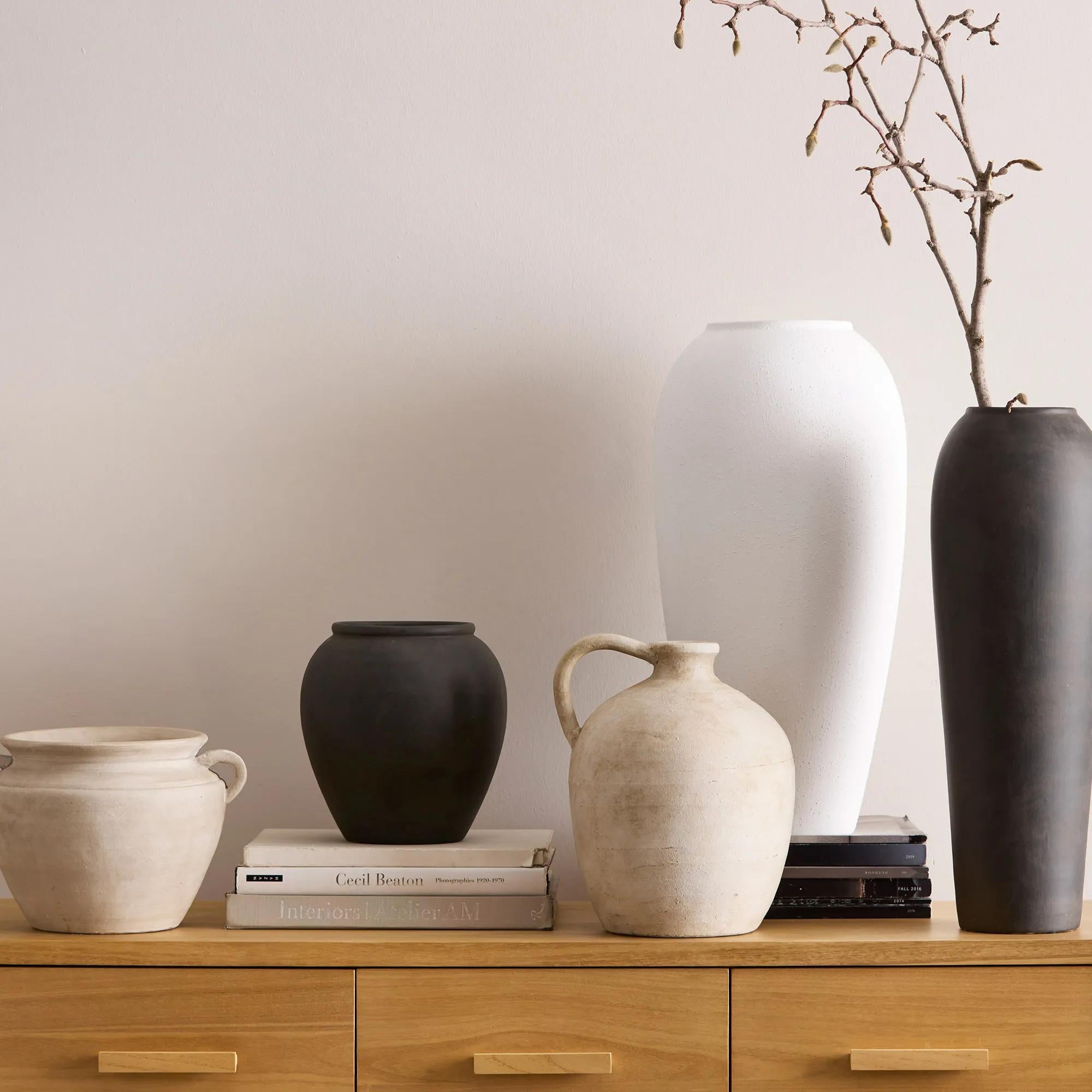 Ceramic Table Vase with Handle mysite